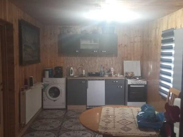 Inchiriez Casa in sta Nanesti