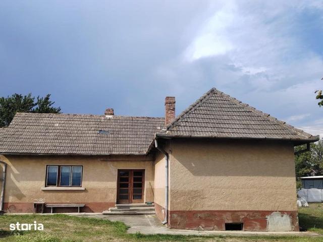 Inchiriez casa muncitori