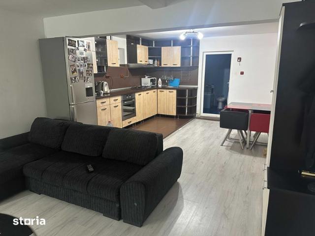 Inchiriez casa P+M, 90mp zona Palatul de justitie