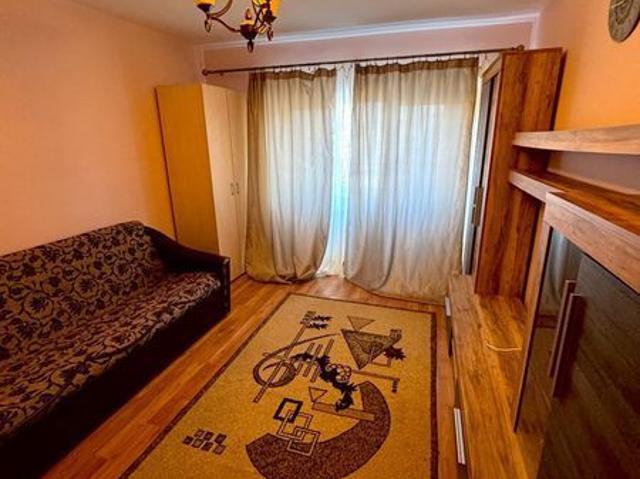 Inchiriez ap 3 camere