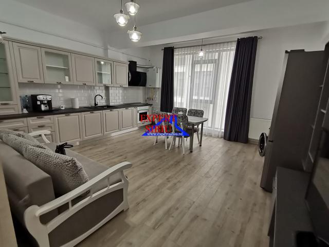 INCHIRIEZ ap. 3 camere de lux,zona Doamna Stanca