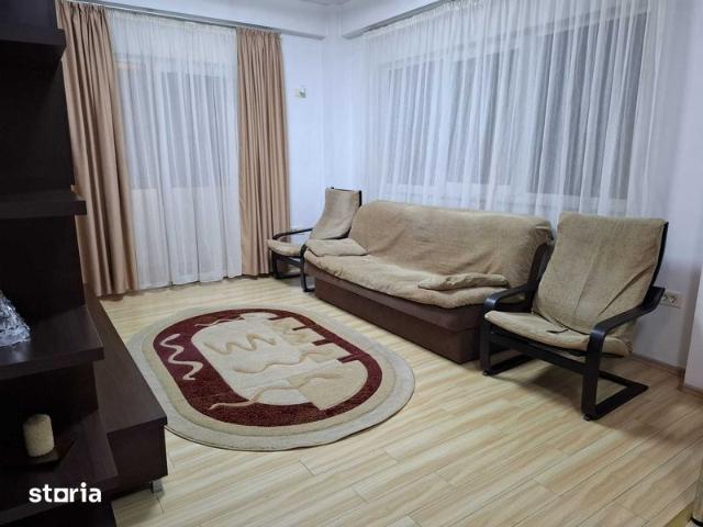 Inchiriez ap. 3 camere in M.R. la intrarea in cartier din str. Osiei
