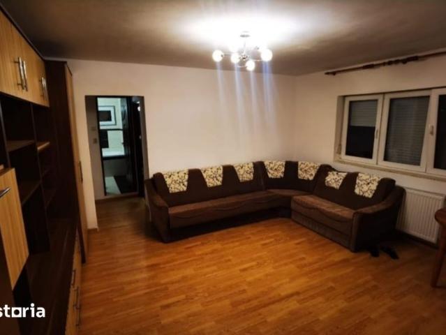 Inchiriez ap. 2 cam la parter, spatios, mobilat,utilat,parcul Magnolia