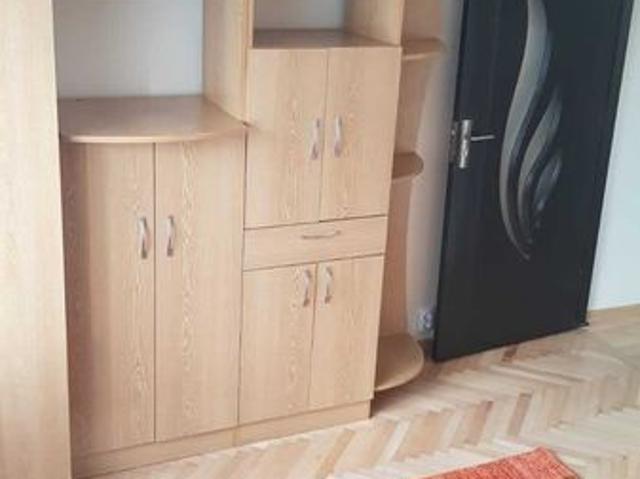 Inchiriez ap 2 camere Intre Lacuri