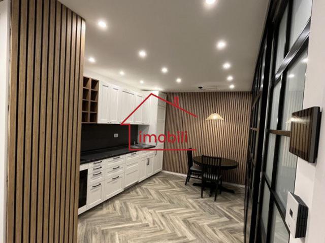 Inchiriez ap 2 camere Parcare | Centru | complex The Nest Nou