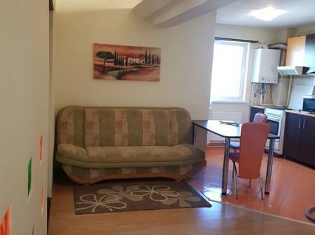 Închiriez ap 2 camere plus living 70 mp zona La terenuri, Manastur