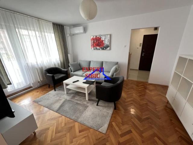 INCHIRIEZ ap.2 camere,recent renovat,zona P ta Rahovei