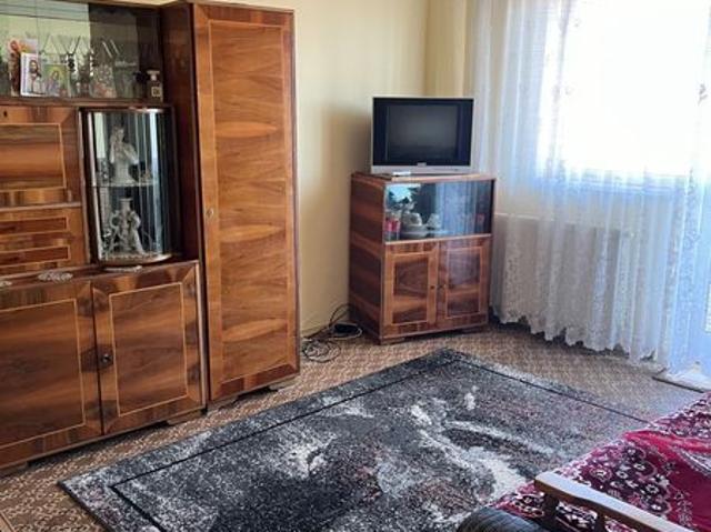 Inchiriez ap cu 3 camere