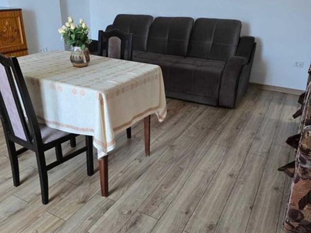 Inchiriez ap. cu doua camere pe b dul Dem Radulescu