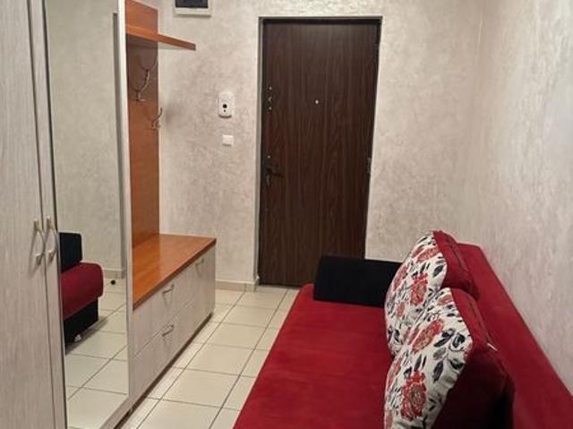 Inchiriez apartament
