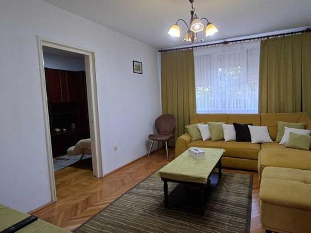 Inchiriez apartament 4 camere, Tiglina 2