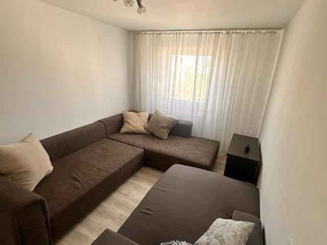 Inchiriez apartament 4 camere zona ultracentrala