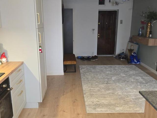 Inchiriez apartament 4 camere decomandat cu GARAJ, LIBER DIN DATA DE 01.07.2026