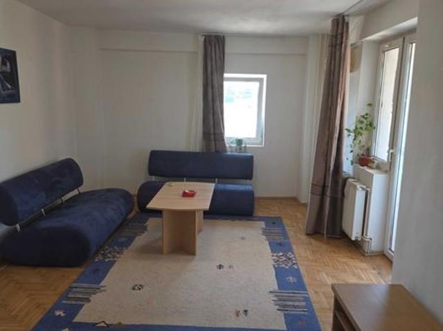 Inchiriez apartament