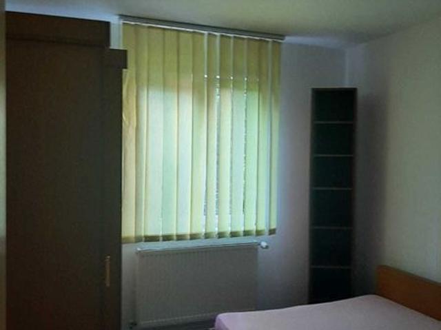 Închiriez apartament