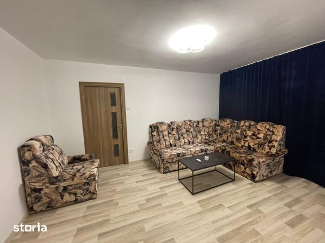 Inchiriez apartament