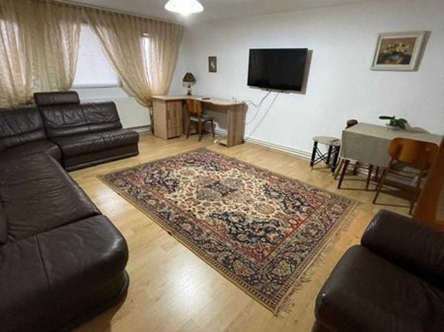 inchiriez apartament