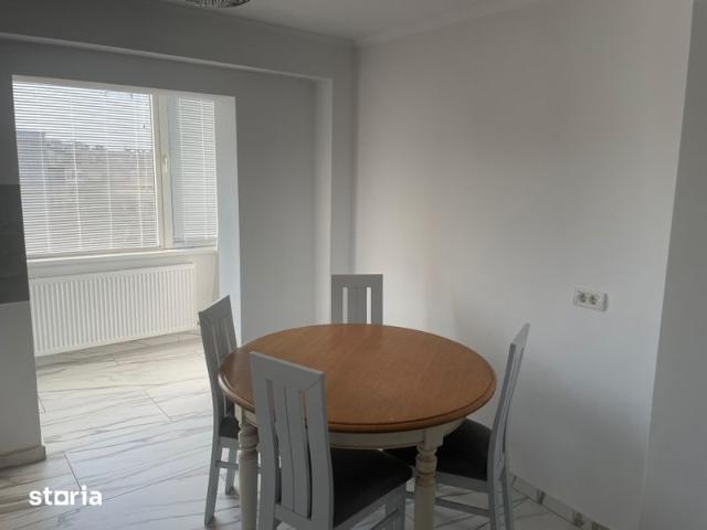 Inchiriez apartament