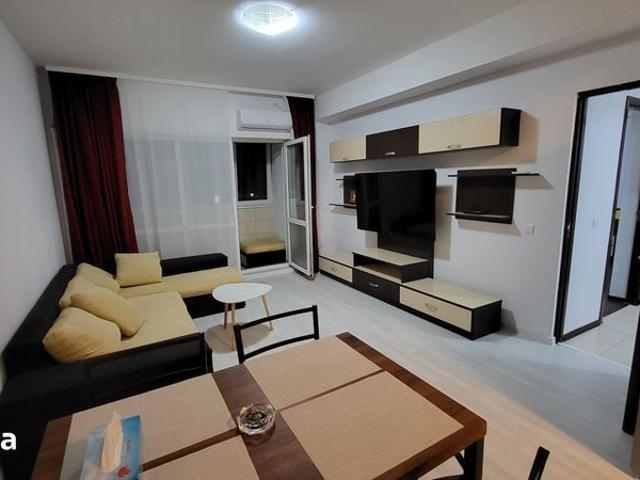 Inchiriez apartament