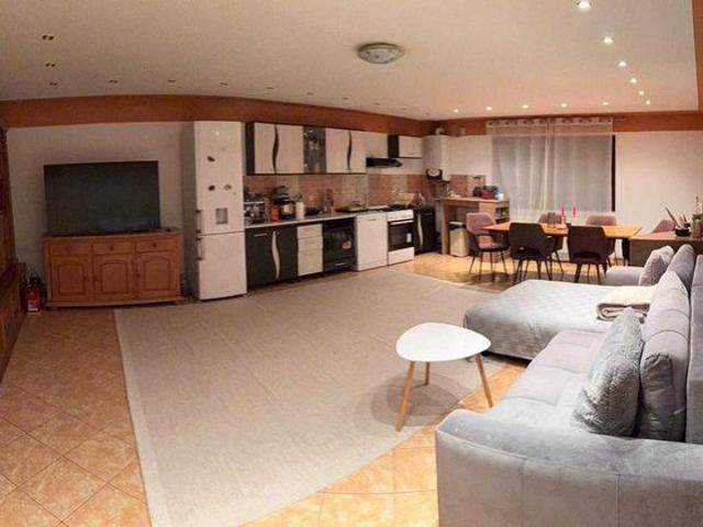 Inchiriez apartament 150 mp zona Silver Mall