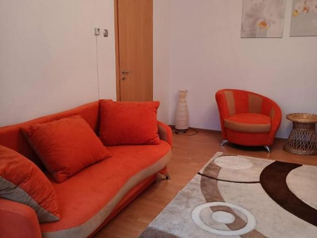 Inchiriez apartament 1 camera et.1 Balcescu
