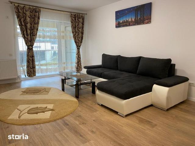 Inchiriez apartament