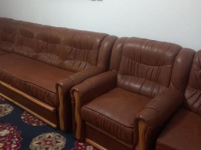 Închiriez apartament
