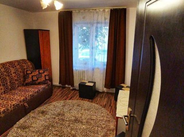 Inchiriez apartament 2 camere
