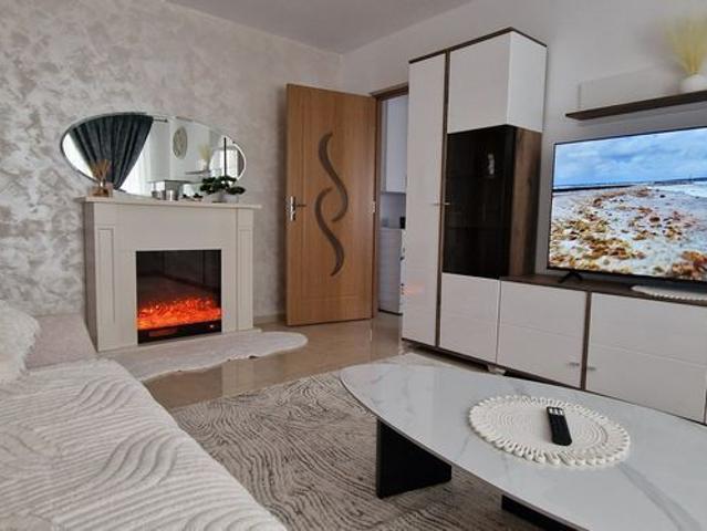 Închiriez apartament 2 camere