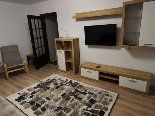 Inchiriez apartament 2 camere