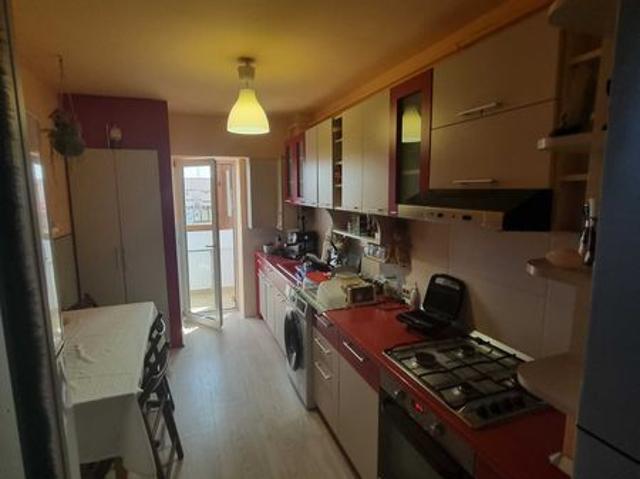 Inchiriez apartament 2 camere