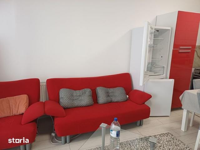 Închiriez apartament 2 camere
