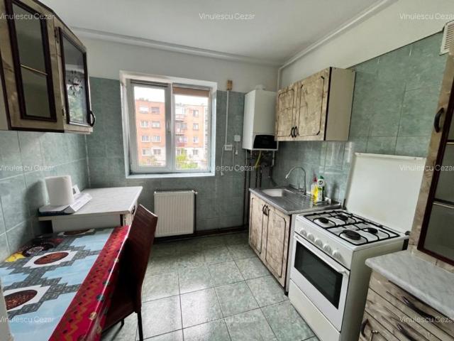 Inchiriez apartament 2 camere