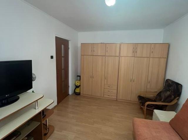 Inchiriez apartament 2 camere