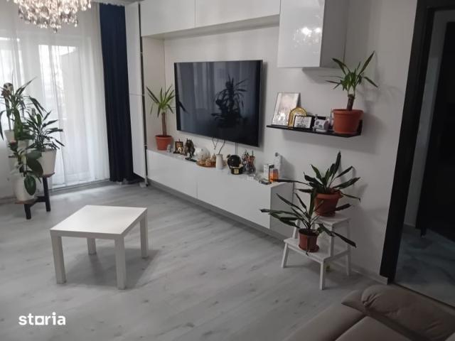 Închiriez apartament 2 camere