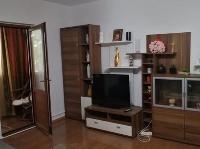 Inchiriez apartament 2 camere