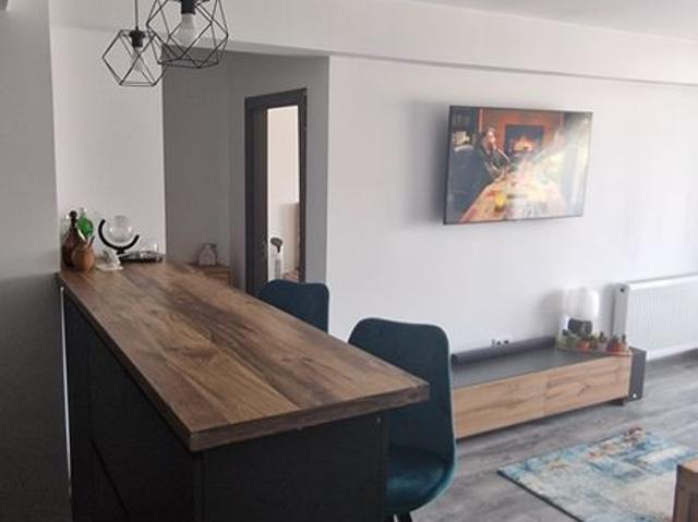 Inchiriez apartament 2 camere