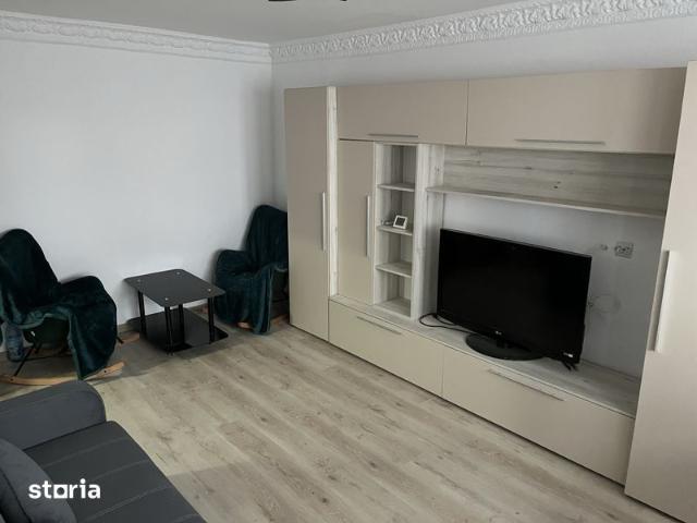 Inchiriez apartament 2 camere tomis nord langa universitatea ovidius