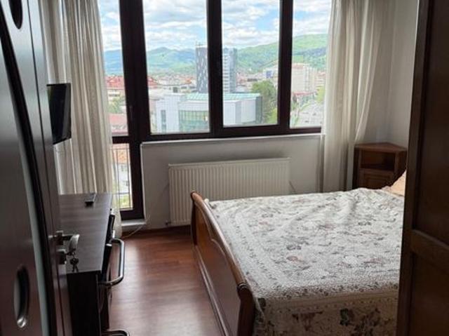 Inchiriez apartament 2 camere ultracentral