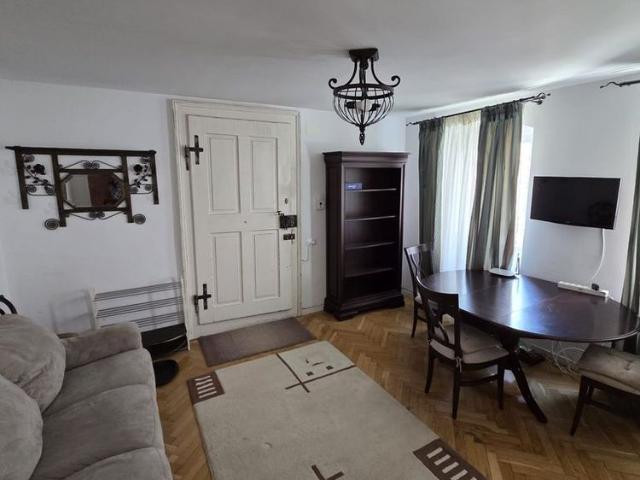 Inchiriez apartament 2 camere ultracentral proprietar, Str. Cerbului