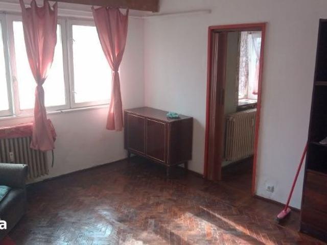 Inchiriez Apartament 2 camere utiliat zona nord doar pentru muncitori