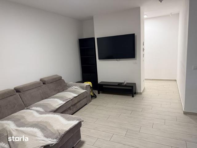 Inchiriez apartament 2 camere West Residence