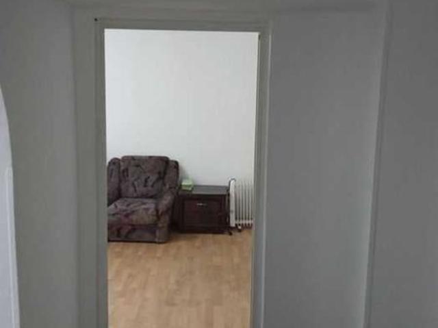 Inchiriez apartament 2 camere zona ultracentrala