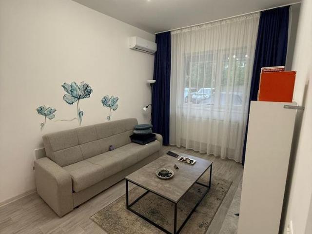 Inchiriez Apartament 2 Camere AC Centrala Proprie