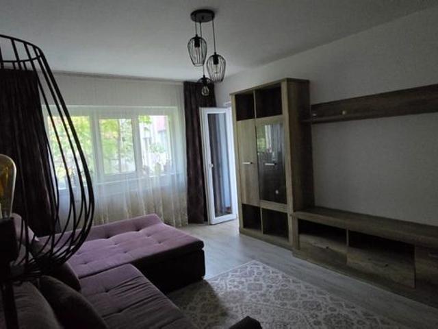 Inchiriez apartament 2 camere Aviatiei