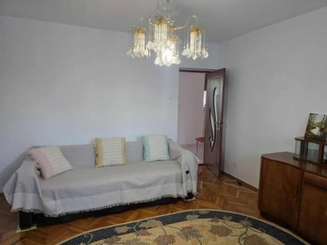 Inchiriez apartament 2 camere Balcescu