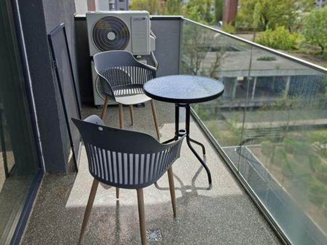 Inchiriez apartament 2 camere bloc Riviera