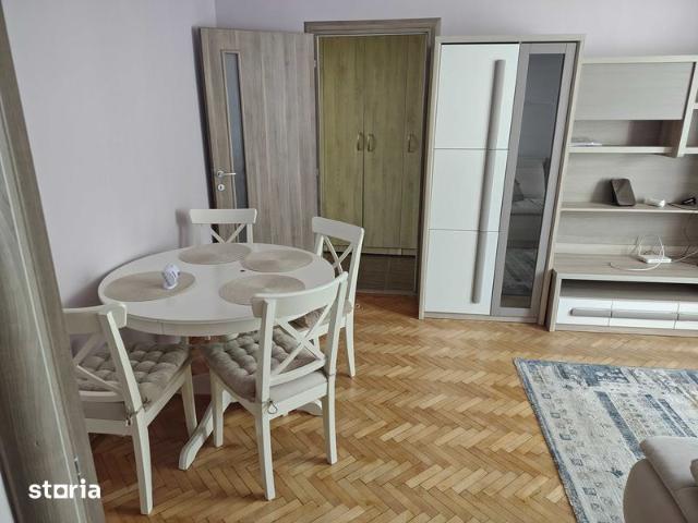 Inchiriez apartament 2 camere centru Gherla