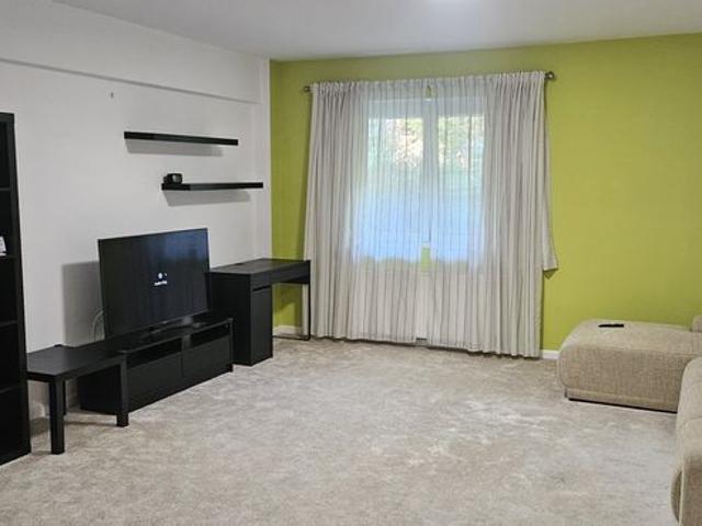 Inchiriez apartament 2 camere, decomandat, Greenfield, Sector 1