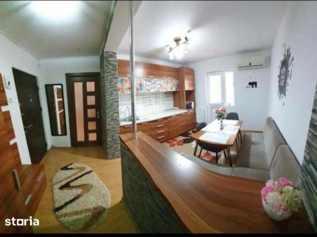 Inchiriez apartament 2 camere decomandat strada dumbrava noua